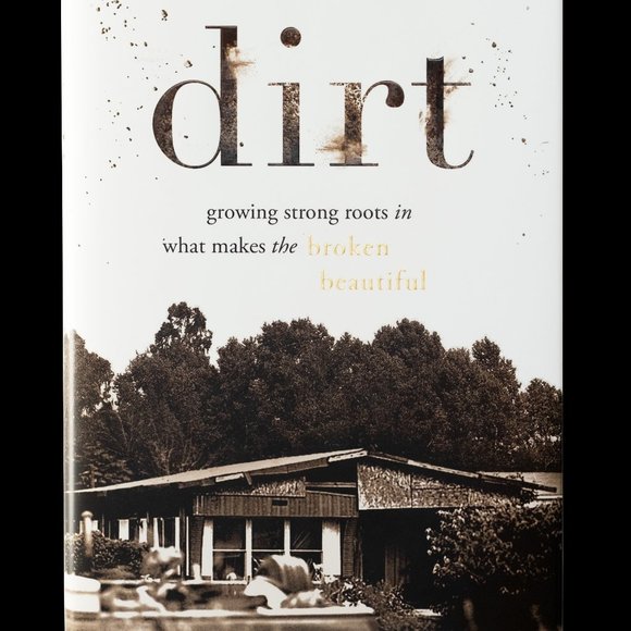 New MUST READ Memoir!  Dirt by author Mary Marantz - Picture 2 of 2